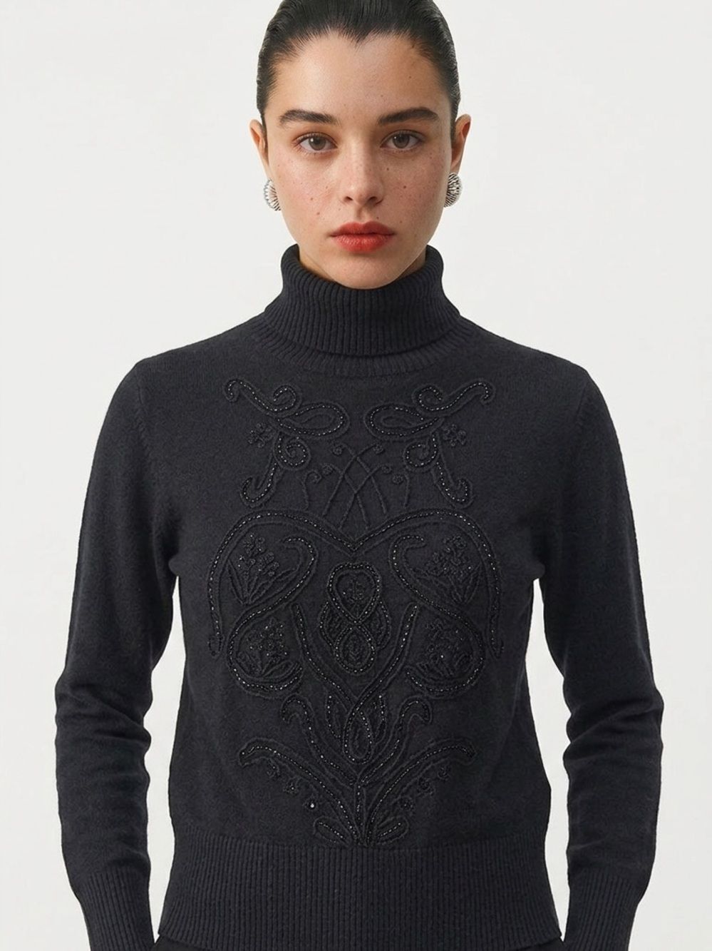 OSCAR DE LA RENTA | Black Beaded High Neck Sweater L